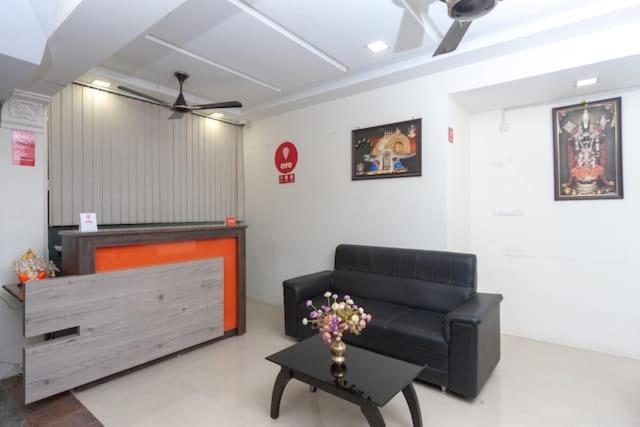 Famous Residency Ξενοδοχείο Tiruchirappalli Εξωτερικό φωτογραφία