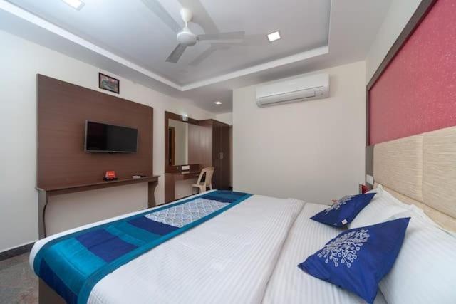 Famous Residency Ξενοδοχείο Tiruchirappalli Εξωτερικό φωτογραφία