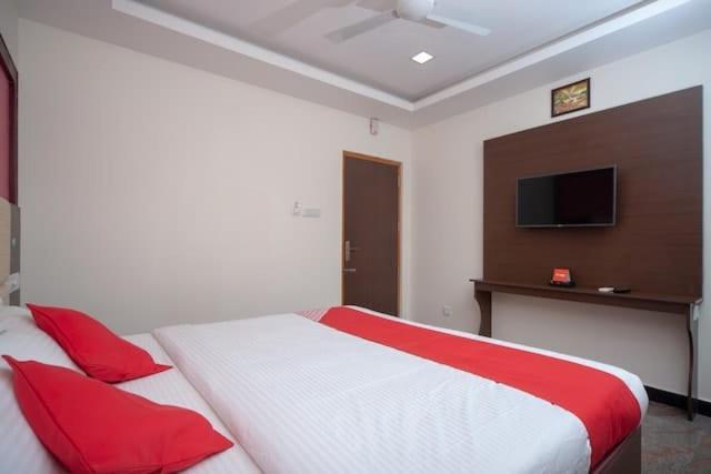 Famous Residency Ξενοδοχείο Tiruchirappalli Εξωτερικό φωτογραφία